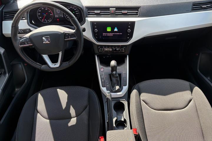 Rød Seat Arona fra 2019