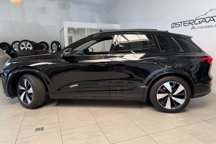 Sort Audi Q6 e-tron fra 2025