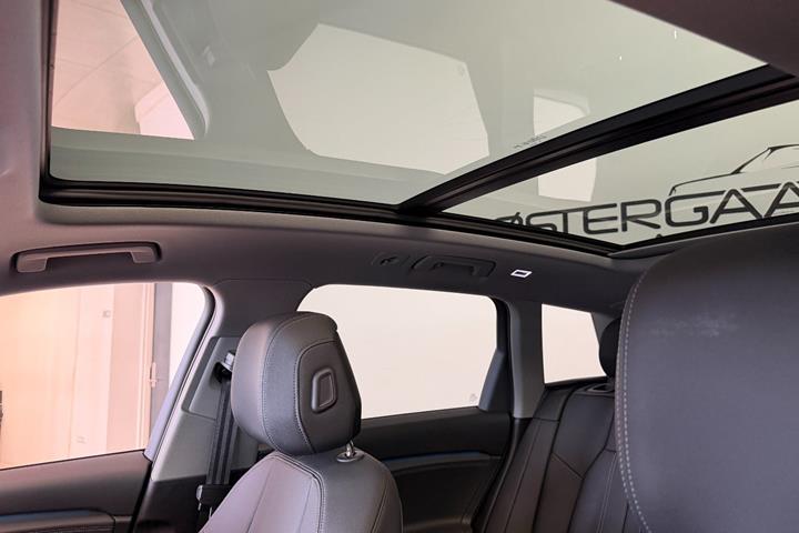 Sort Audi Q6 e-tron fra 2025