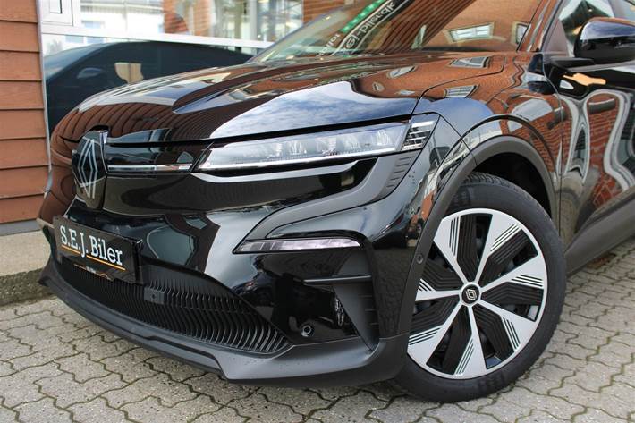 Sort Renault Megane E-Tech fra 2022