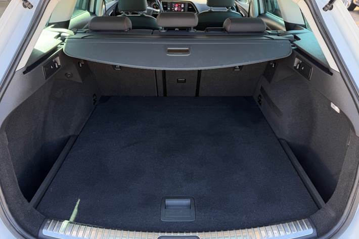 Hvid Seat Leon fra 2017