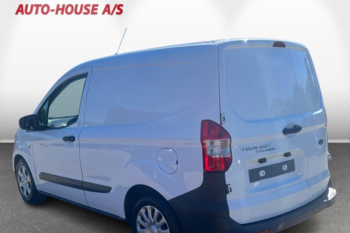 Hvid Ford Transit Courier fra 2021