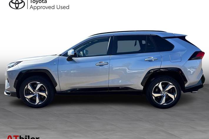 Sølv Toyota RAV4 Plug-in fra 2022