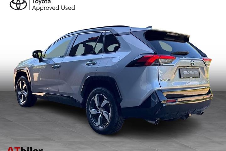 Sølv Toyota RAV4 Plug-in fra 2022