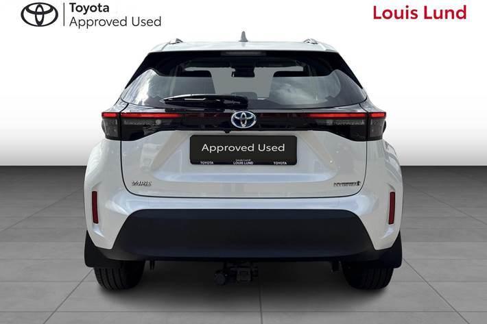 Hvid Toyota Yaris Cross fra 2022