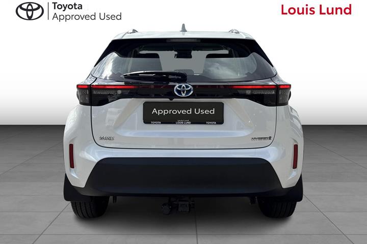 Hvid Toyota Yaris Cross fra 2022