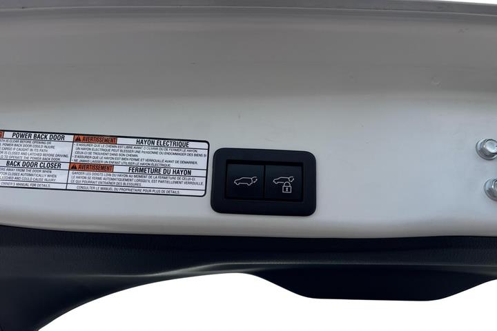 Hvid Toyota Yaris Cross fra 2022