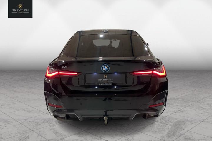Sort BMW i4 fra 2023