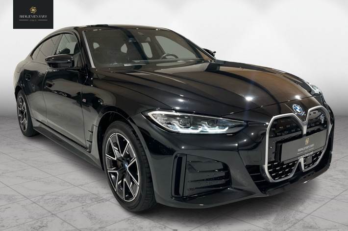 Sort BMW i4 fra 2023