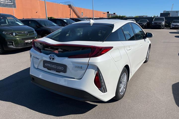 Hvid Toyota Prius Plug-in fra 2019