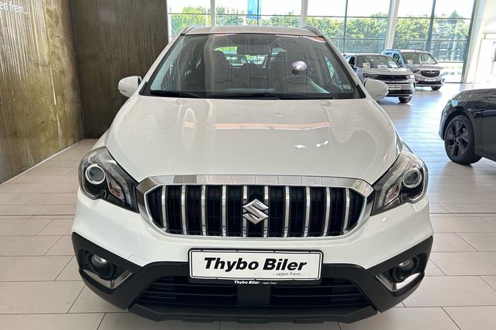 Hvid Suzuki S-Cross fra 2017