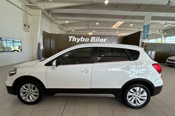 Hvid Suzuki S-Cross fra 2017