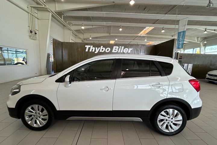 Hvid Suzuki S-Cross fra 2017