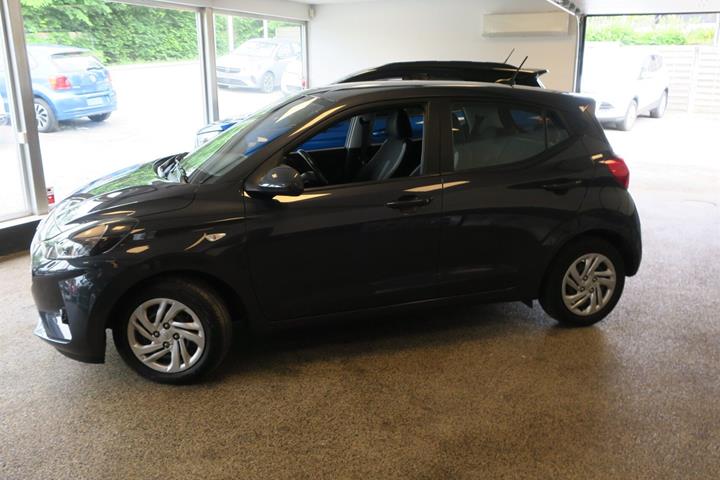 Sort Hyundai i10 fra 2021