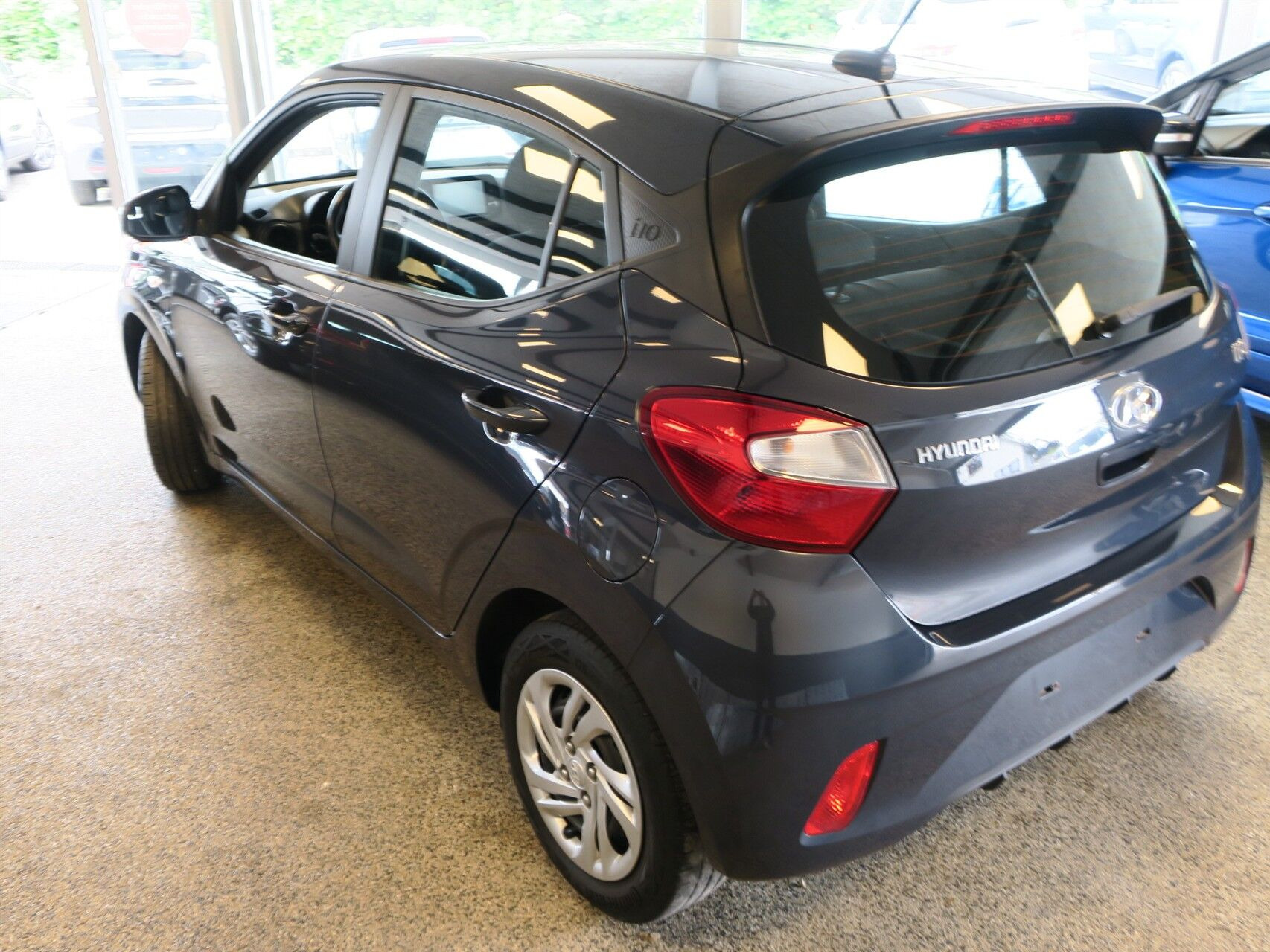 Sort Hyundai i10 fra 2021