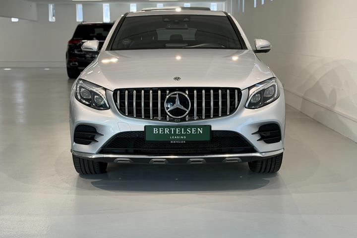 Sølv Mercedes GLC250 d fra 2018