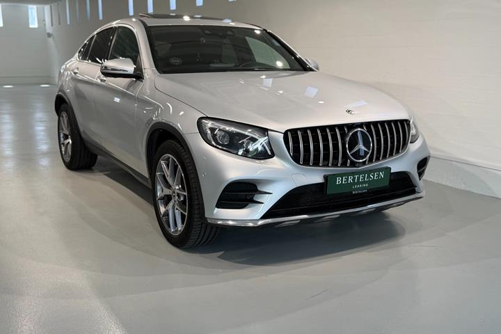Sølv Mercedes GLC250 d fra 2018