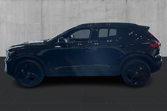 Sort Volvo EX40 fra 2024