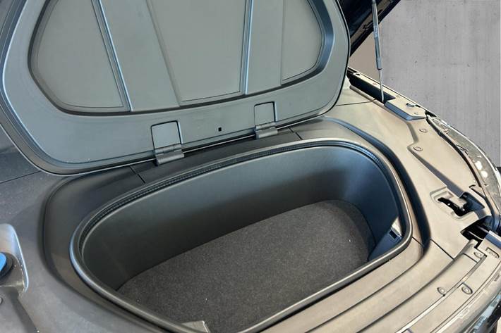 Sort Volvo EX40 fra 2024