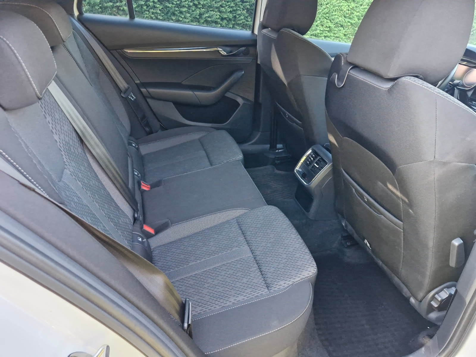 Hvid Skoda Octavia fra 2020