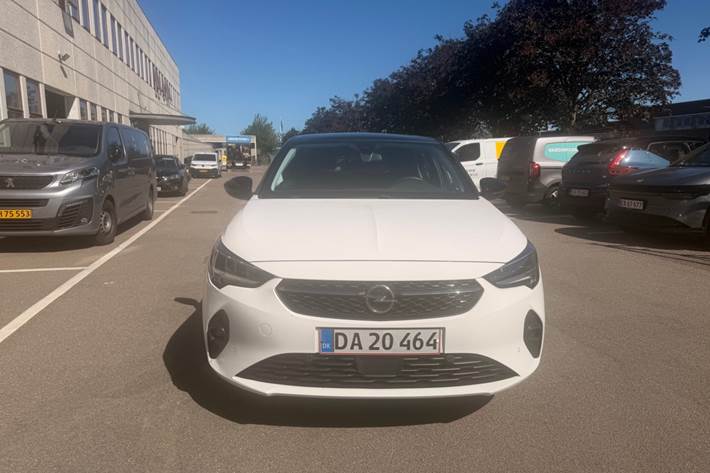 Hvid Opel Corsa fra 2021