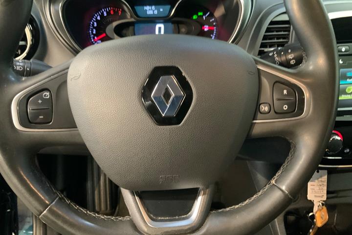 Blå Renault Captur fra 2019