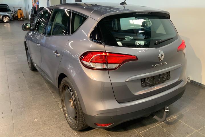 Grå Renault Scenic IV fra 2018