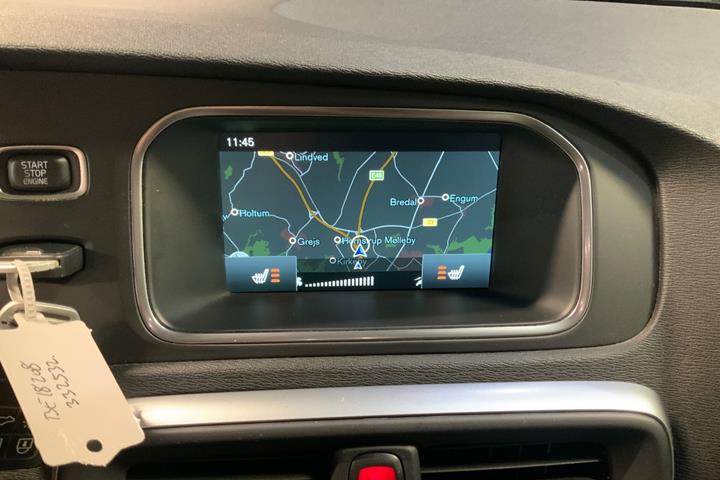 Hvid Volvo V40 fra 2016