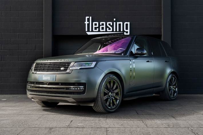 Grøn Land Rover Range Rover fra 2023