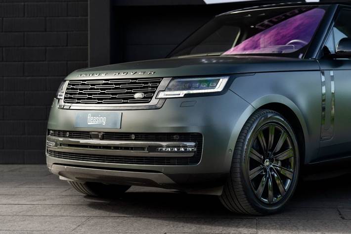 Grøn Land Rover Range Rover fra 2023