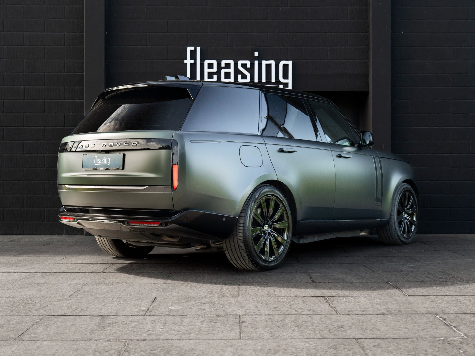 Grøn Land Rover Range Rover fra 2023