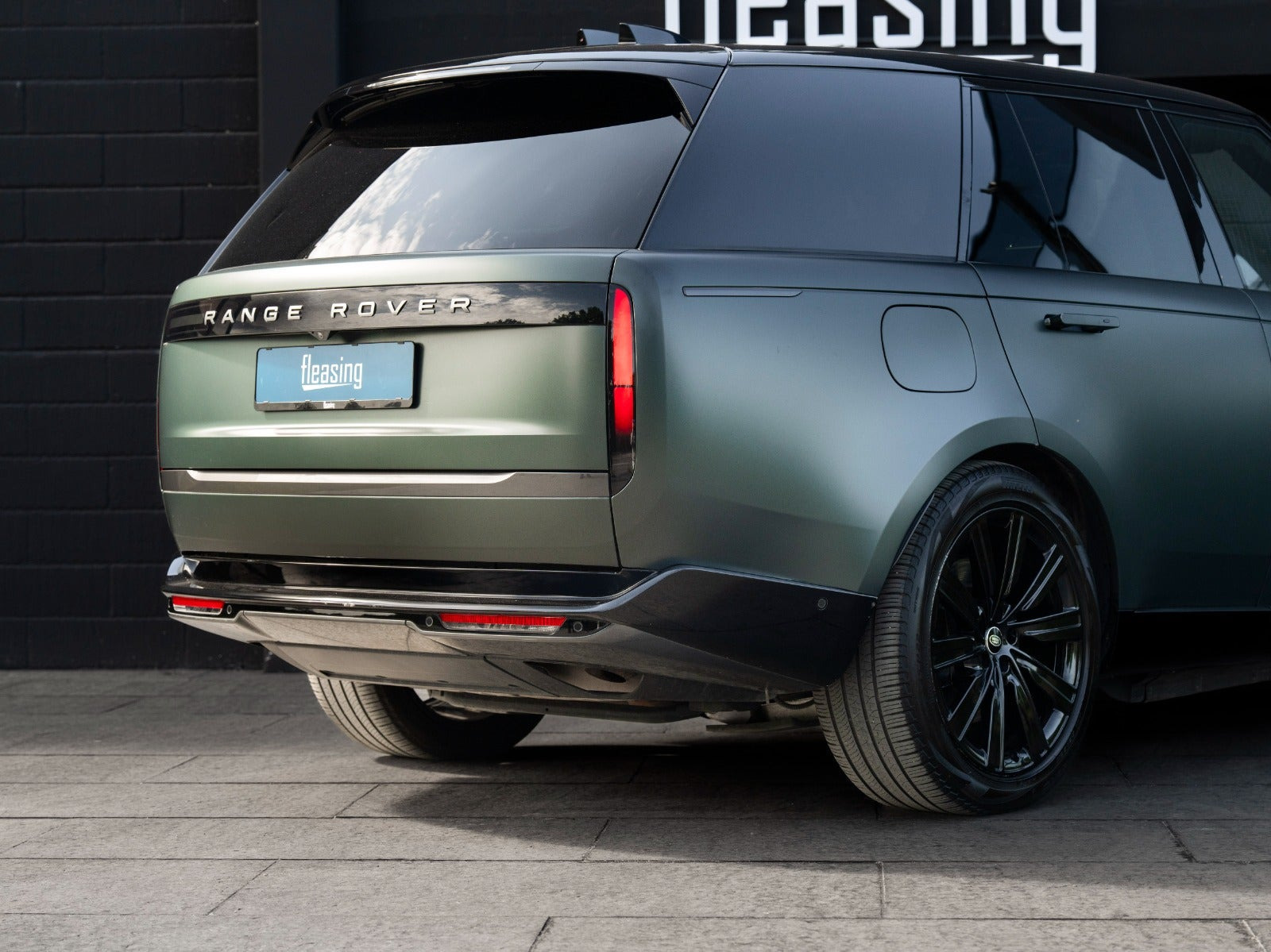 Grøn Land Rover Range Rover fra 2023