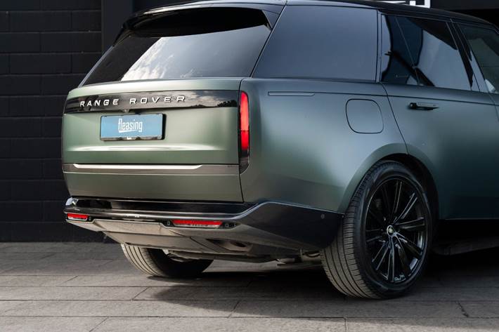 Grøn Land Rover Range Rover fra 2023