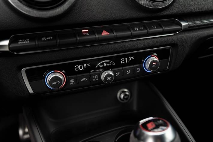 Grå Audi RS3 fra 2019