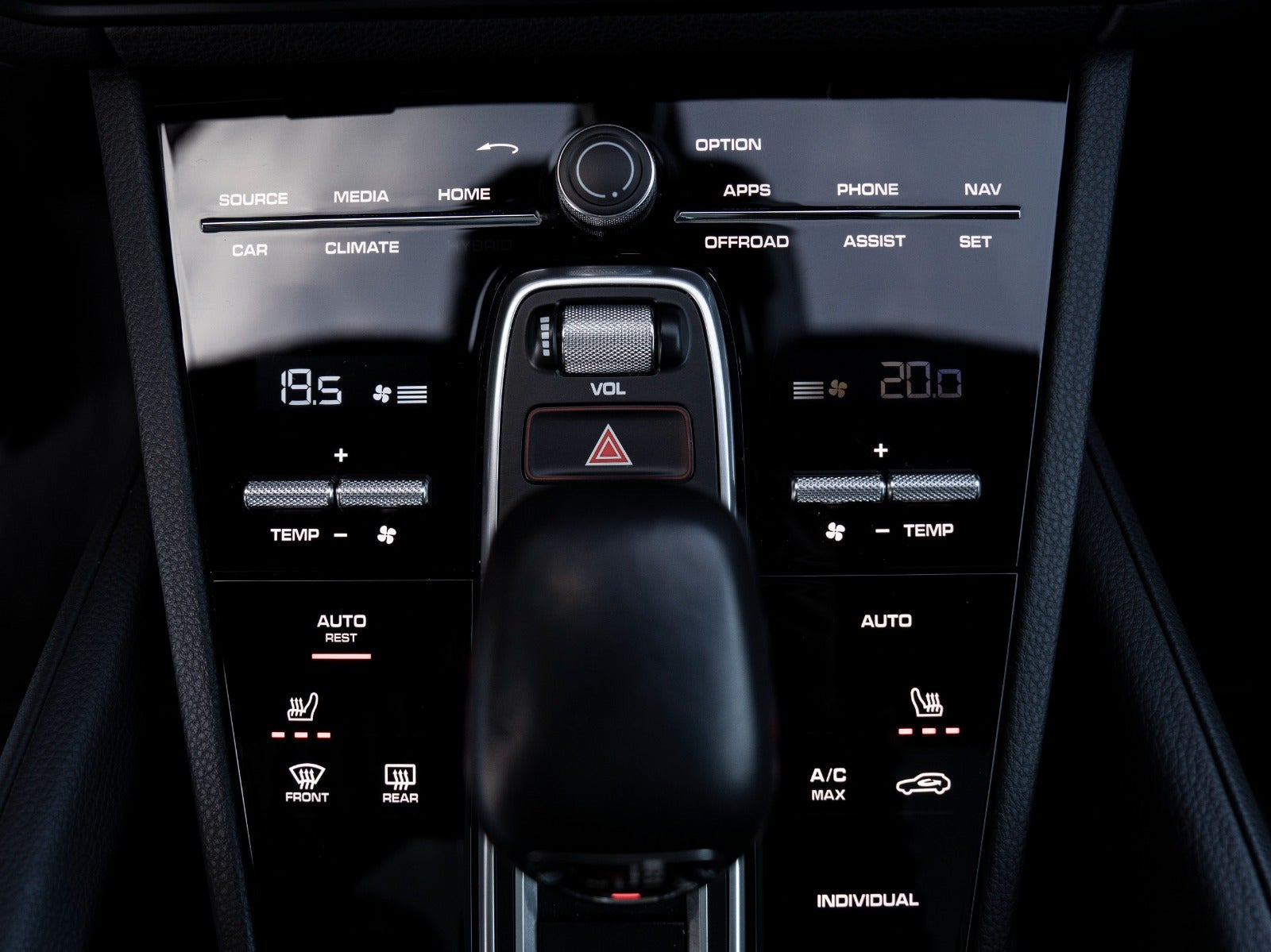 Sølv Porsche Cayenne fra 2021