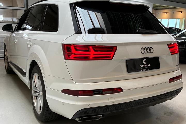 Hvid Audi Q7 fra 2018