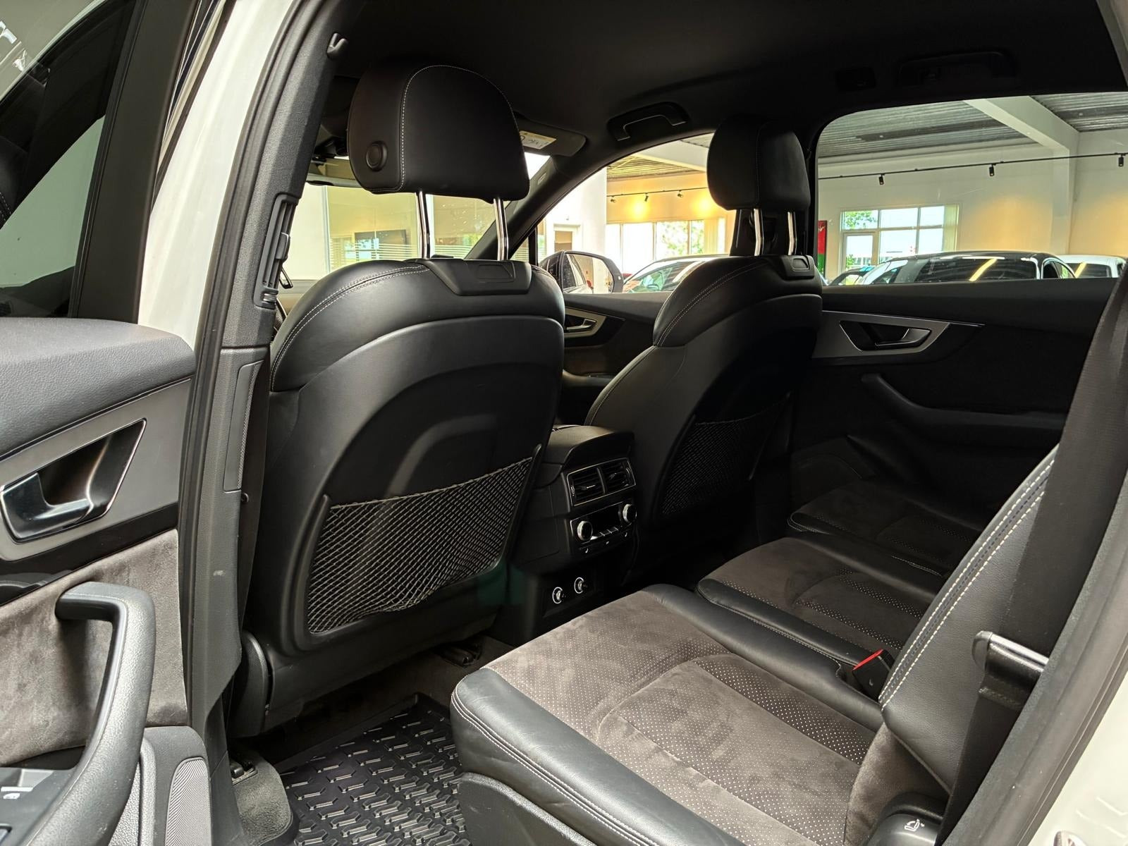 Hvid Audi Q7 fra 2018
