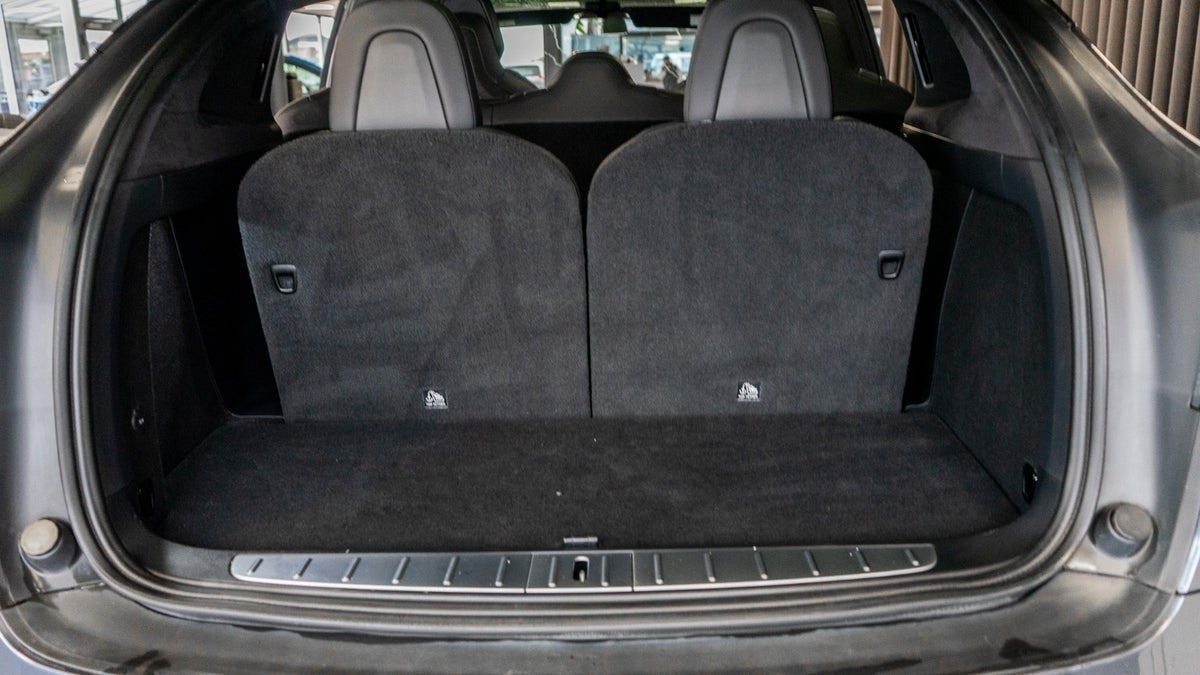 Sort Tesla Model X fra 2019