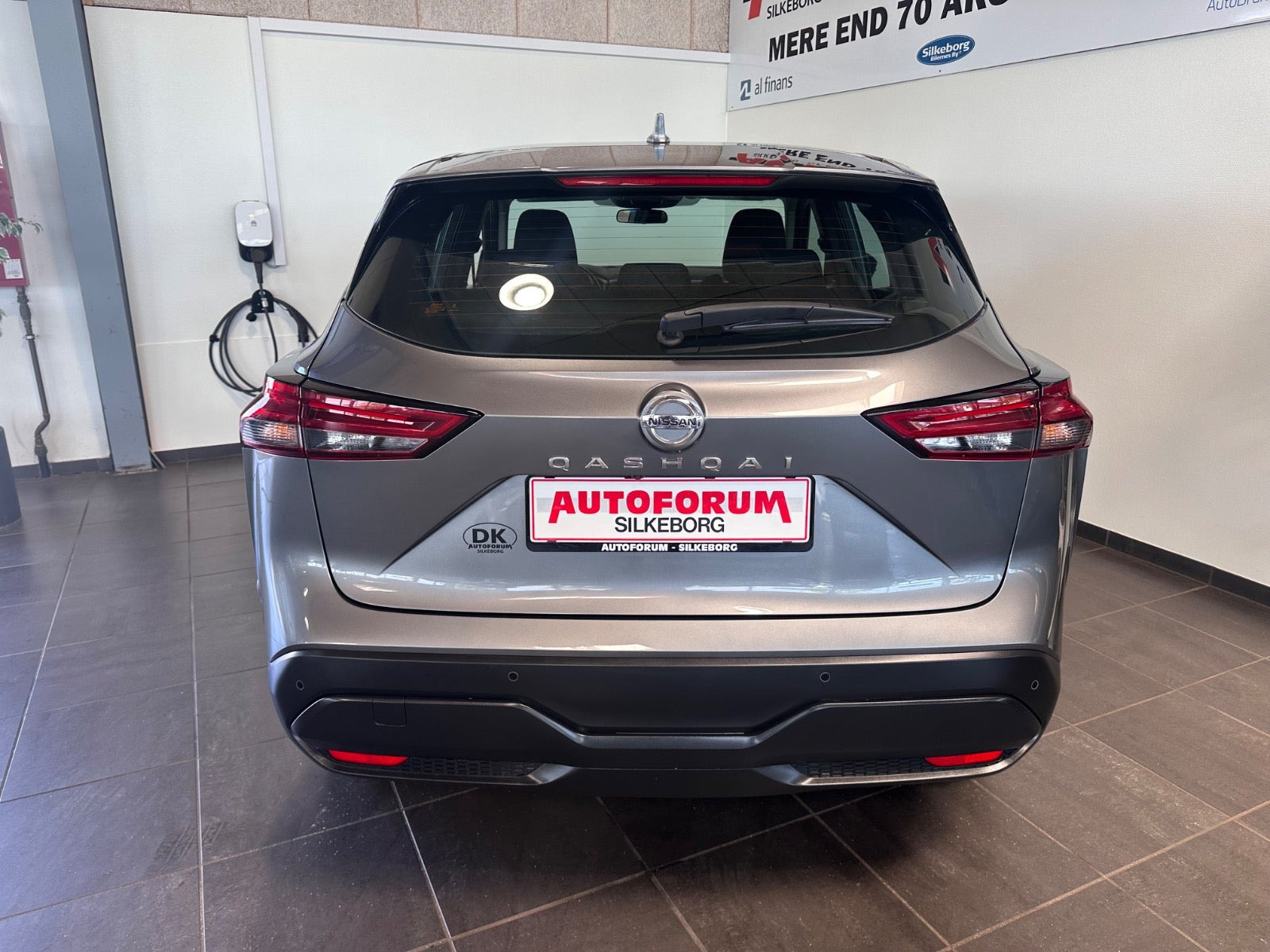 Grå Nissan Qashqai fra 2022