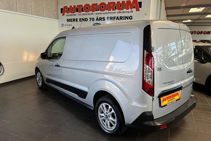 Sølv Ford Transit Connect fra 2022