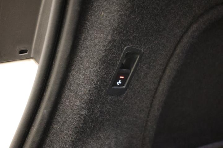 Hvid Audi A4 fra 2018
