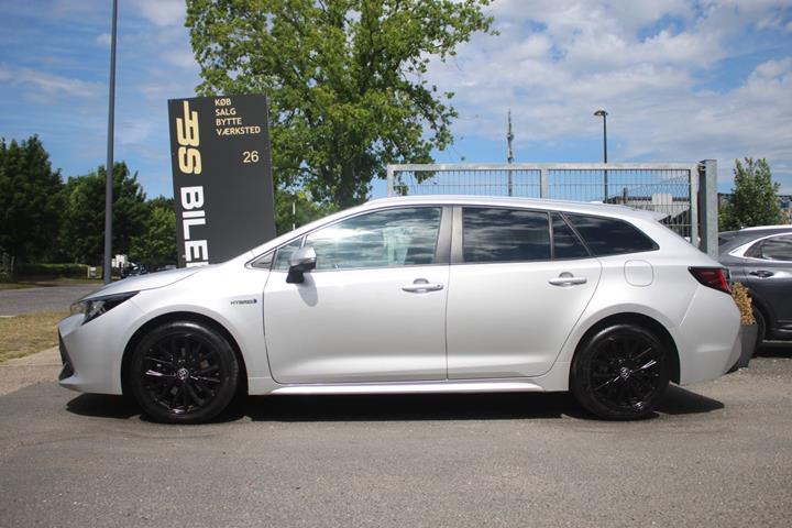 Sølv Toyota Corolla fra 2019