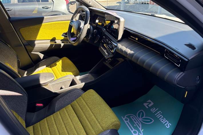 Hvid Renault 5 E-Tech fra 2025