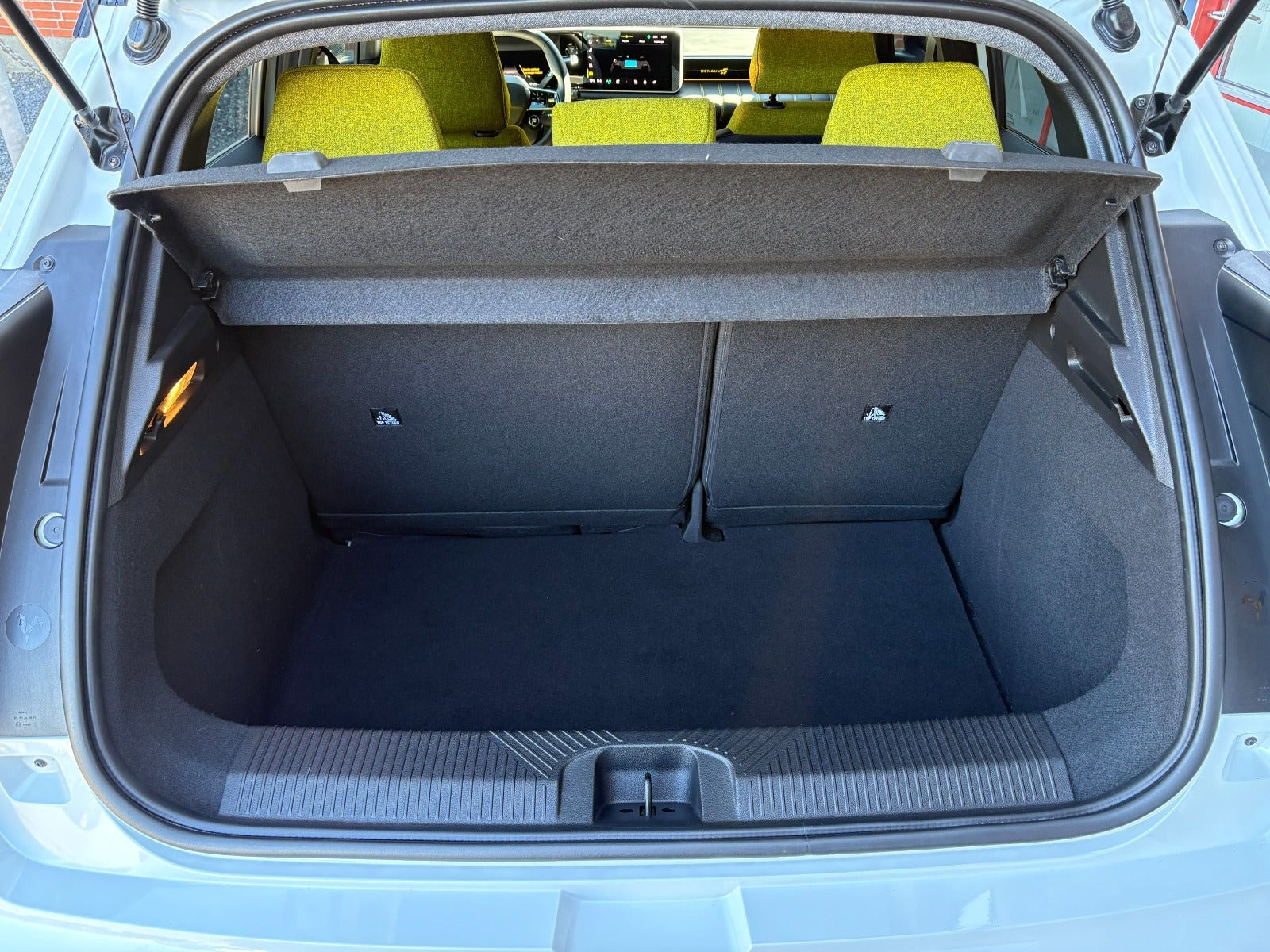 Hvid Renault 5 E-Tech fra 2025
