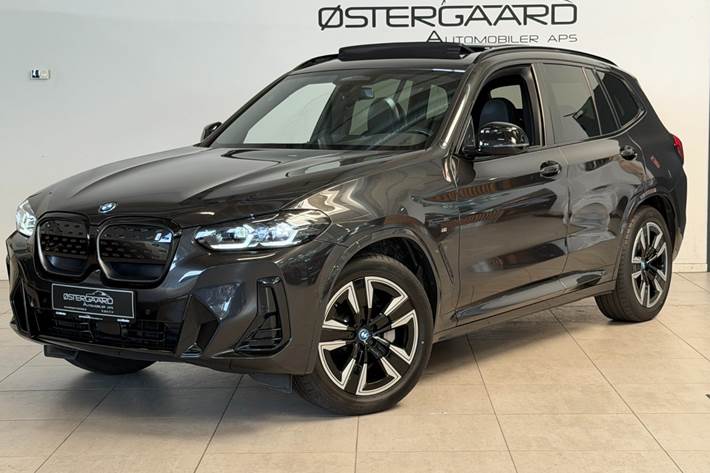 Grå BMW iX3 fra 2024