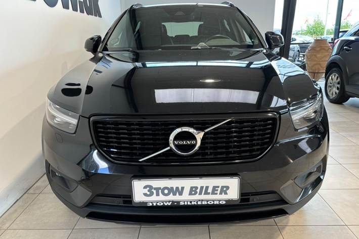 Sort Volvo XC40 fra 2020