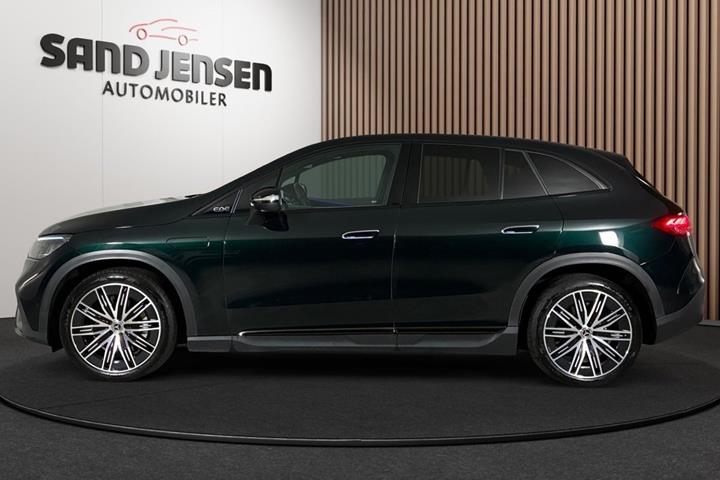 Grøn Mercedes EQE350 SUV fra 2024