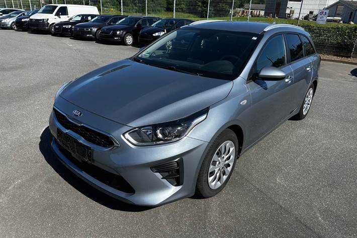 Sølv Kia Ceed fra 2021