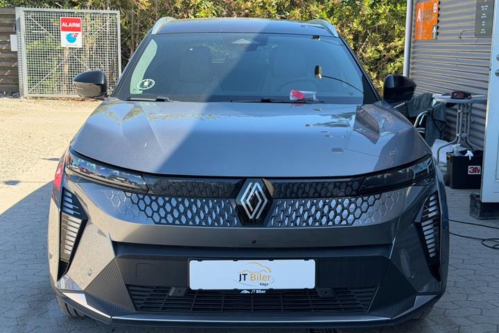 Grå Renault Scenic E-Tech fra 2024