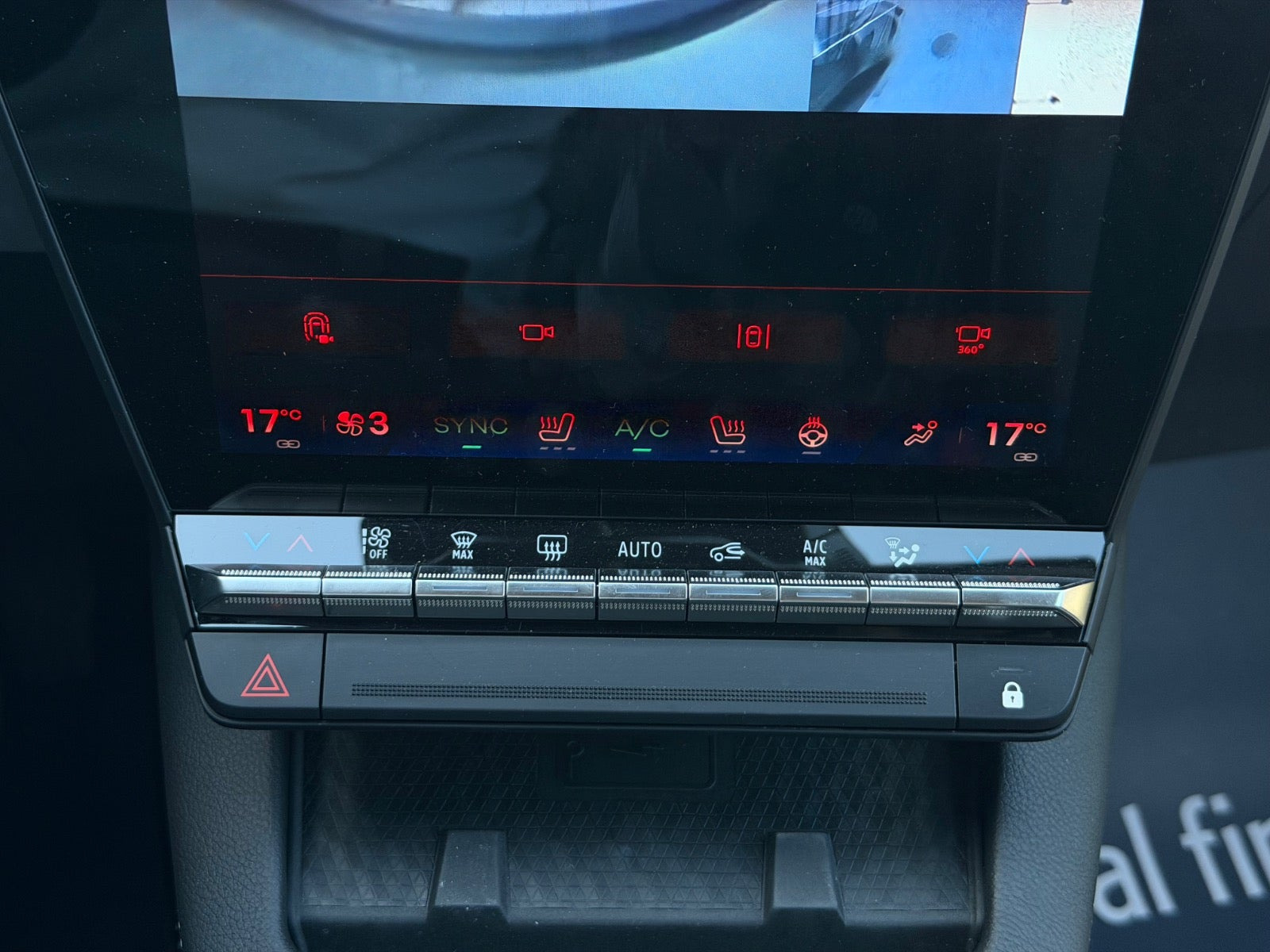 Grå Renault Scenic E-Tech fra 2024